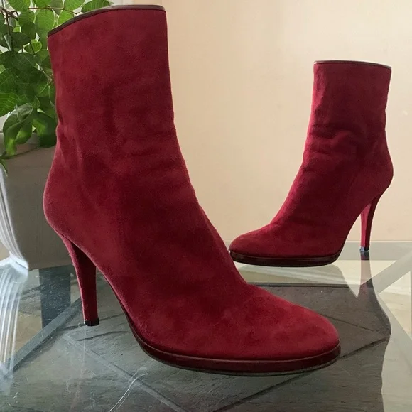 STUART WEITZMAN Mikki Hair Calf Bootie - Picture 12 of 12